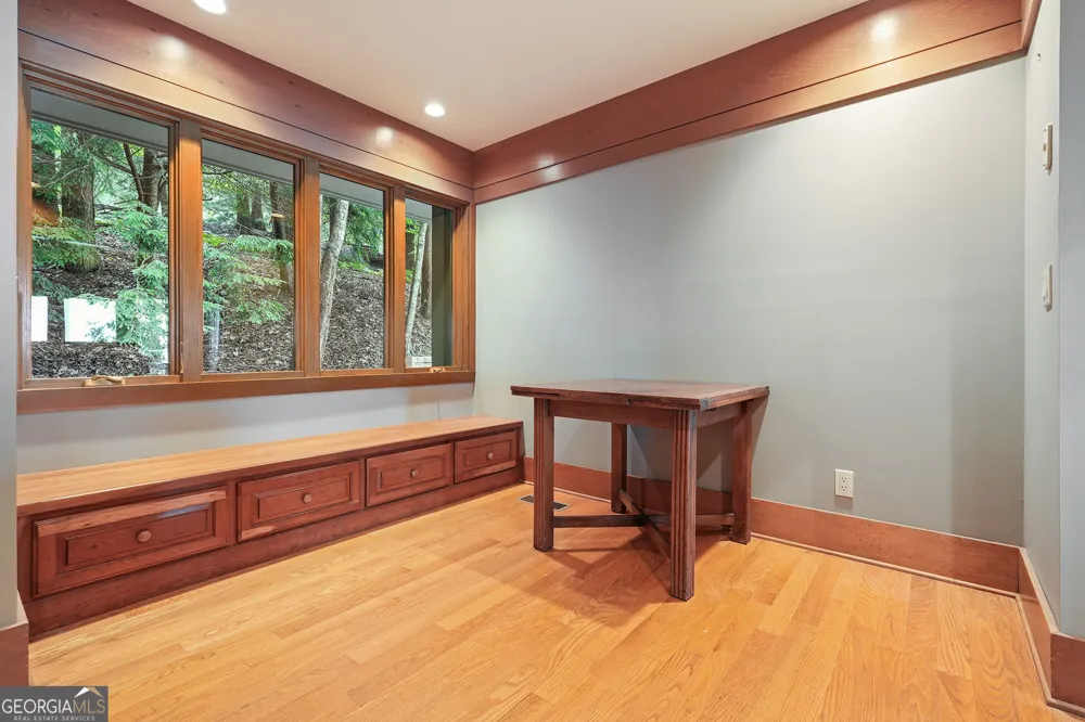 202 Sanderlin Mountain DR N Big Canoe, GA 30143