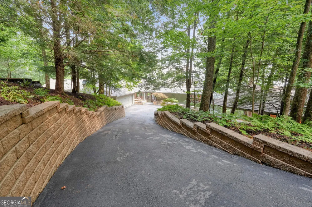 202 Sanderlin Mountain DR N Big Canoe, GA 30143