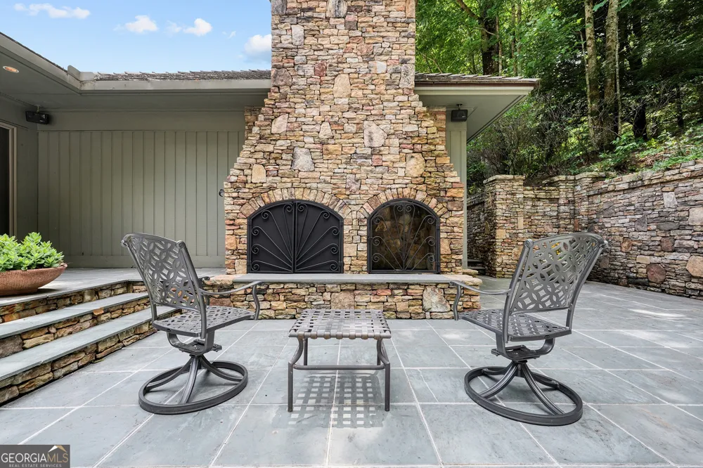 202 Sanderlin Mountain DR N Big Canoe, GA 30143