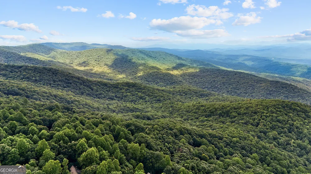 202 Sanderlin Mountain DR N Big Canoe, GA 30143