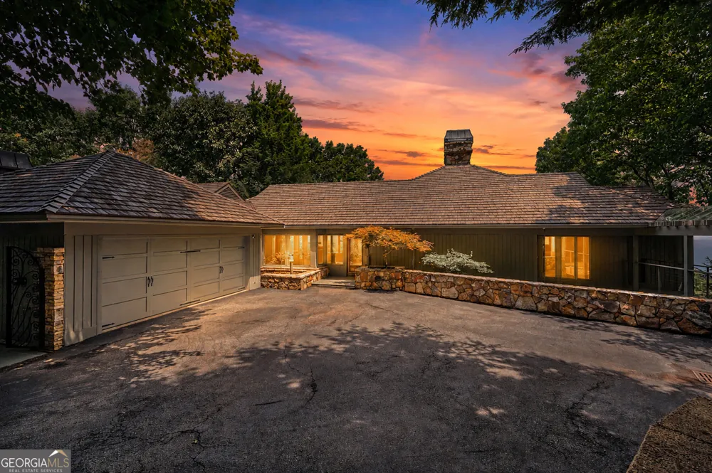 202 Sanderlin Mountain DR N Big Canoe, GA 30143