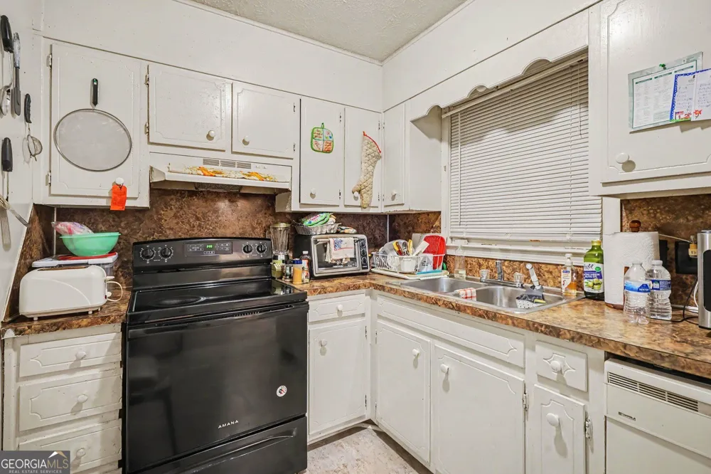 1435 Forest Villa DR NW Conyers, GA 30012