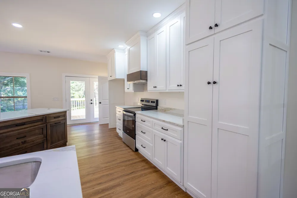 190 Cedar Pond RD Hartwell, GA 30643