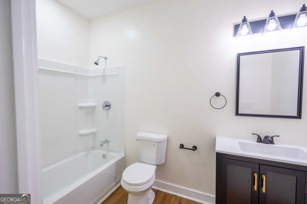 190 Cedar Pond RD Hartwell, GA 30643
