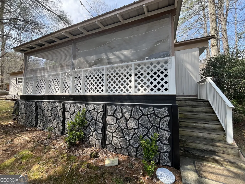 22 Leisure Woods CIR Hiawassee, GA 30546