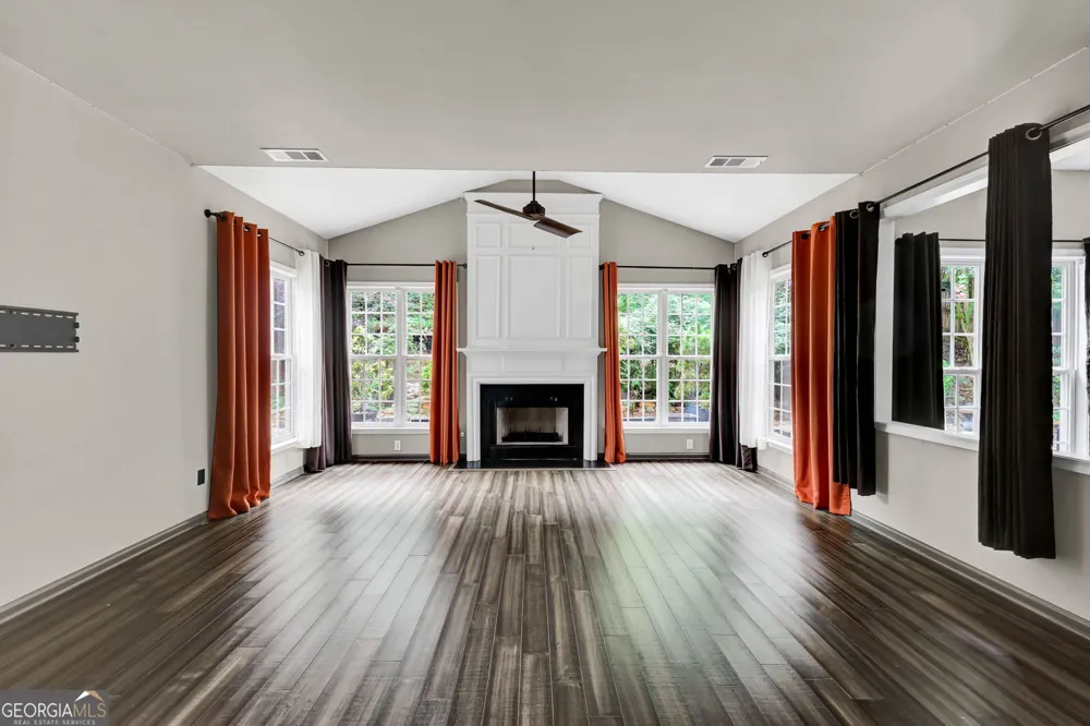 169 Eastham CT Suwanee, GA 30024