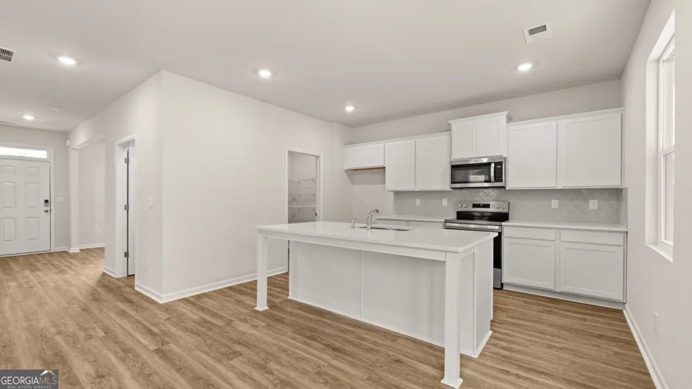 195 Elsa CT Jefferson, GA 30549