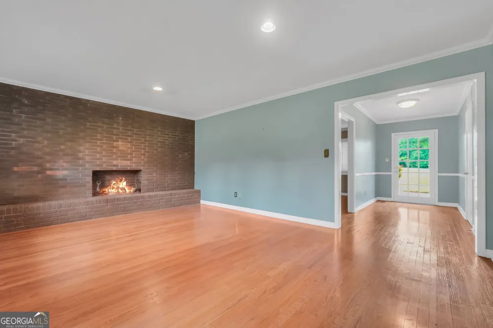 104 Woodlawn PL Thomaston, GA 30286