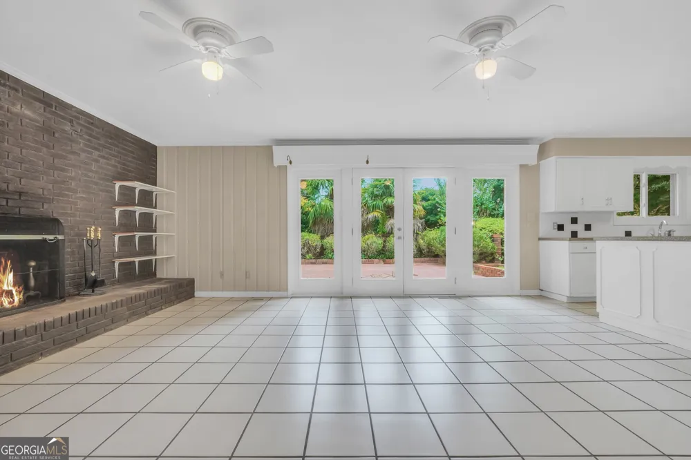 104 Woodlawn PL Thomaston, GA 30286