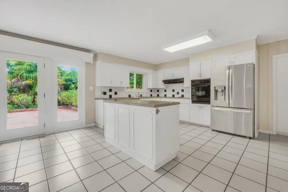 104 Woodlawn PL Thomaston, GA 30286