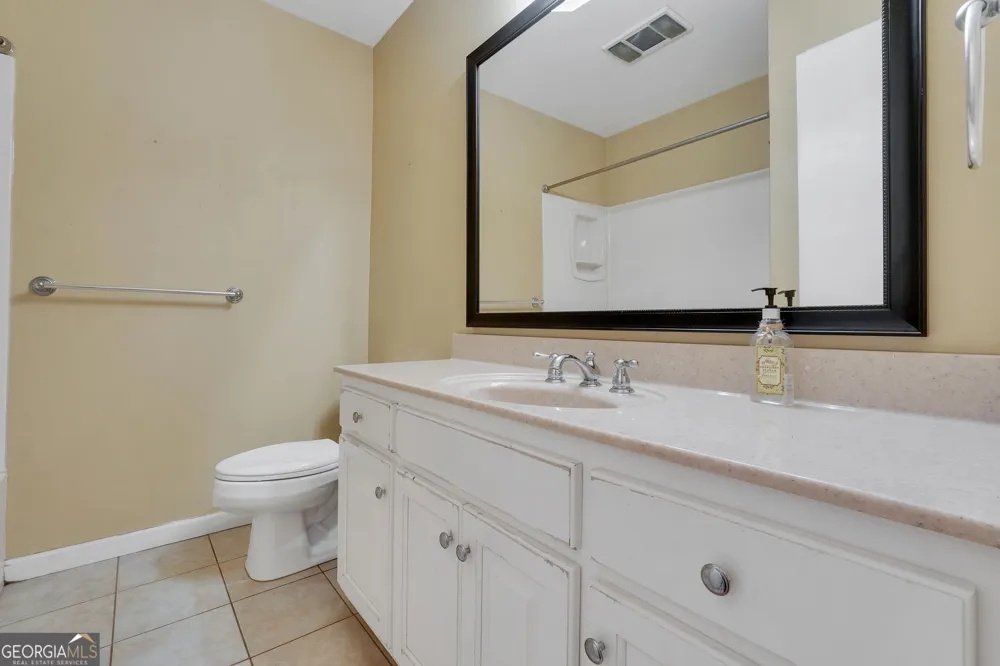 104 Woodlawn PL Thomaston, GA 30286