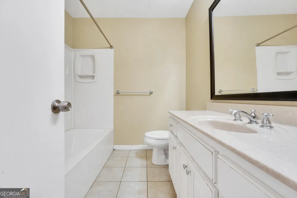 104 Woodlawn PL Thomaston, GA 30286