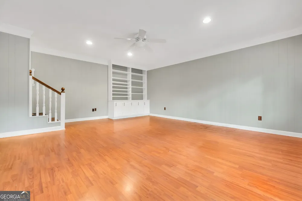 104 Woodlawn PL Thomaston, GA 30286