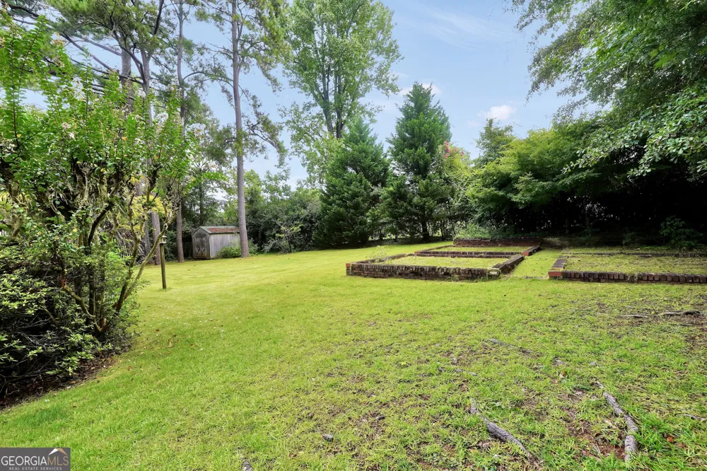 104 Woodlawn PL Thomaston, GA 30286