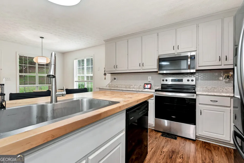 4130 Lake DR Loganville, GA 30052