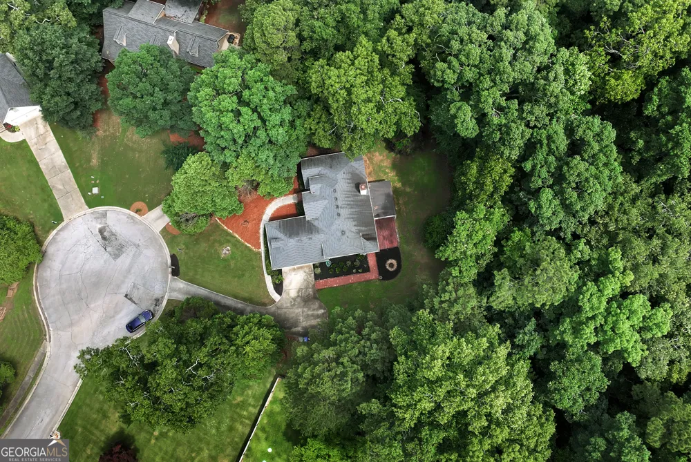 4130 Lake DR Loganville, GA 30052