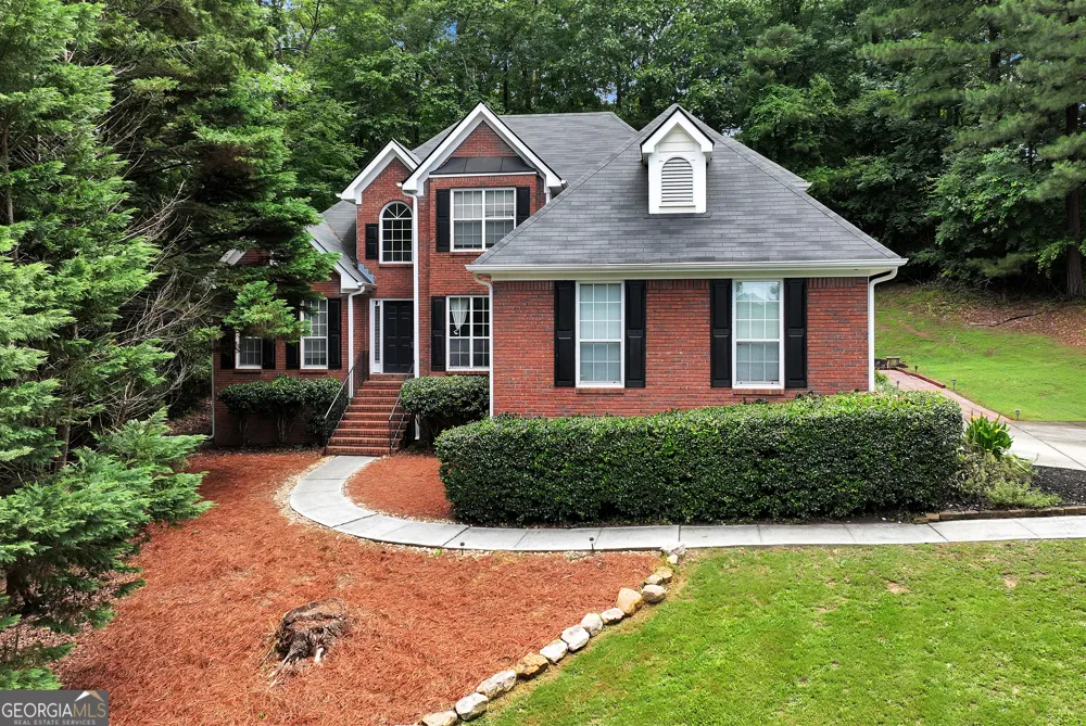 4130 Lake DR Loganville, GA 30052