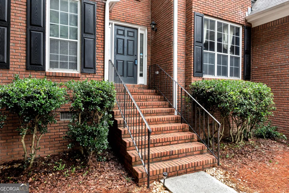 4130 Lake DR Loganville, GA 30052