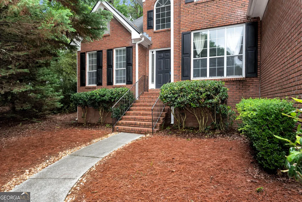 4130 Lake DR Loganville, GA 30052
