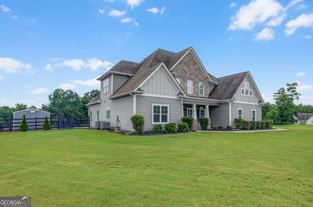14 Palomino CT Newnan, GA 30265