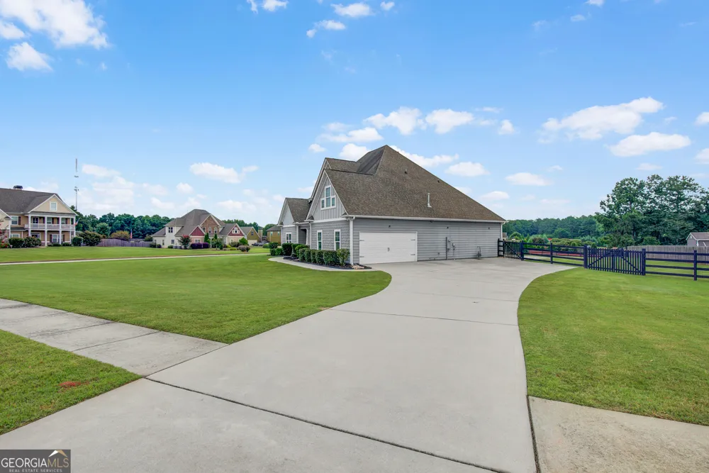 14 Palomino CT Newnan, GA 30265