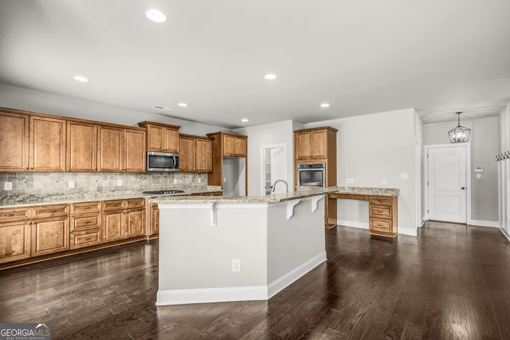 14 Palomino CT Newnan, GA 30265