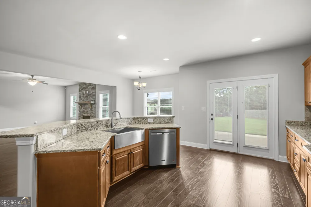 14 Palomino CT Newnan, GA 30265