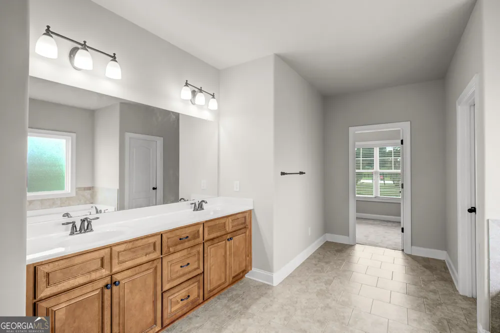 14 Palomino CT Newnan, GA 30265