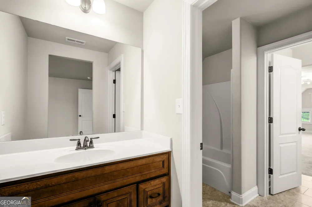 14 Palomino CT Newnan, GA 30265