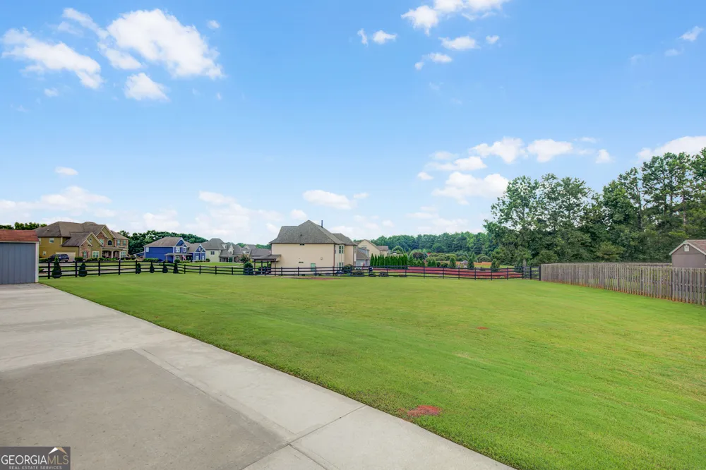 14 Palomino CT Newnan, GA 30265