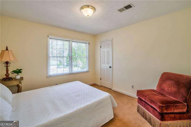 4010 Mansion DR Marietta, GA 30062