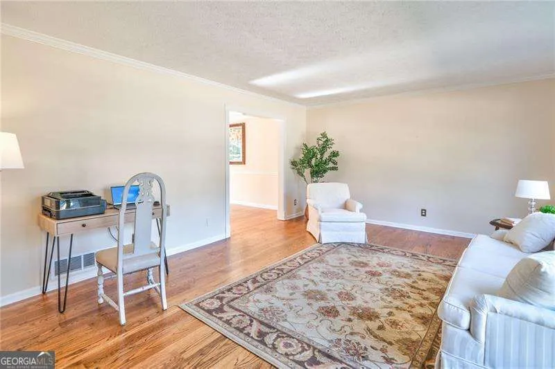 4010 Mansion DR Marietta, GA 30062
