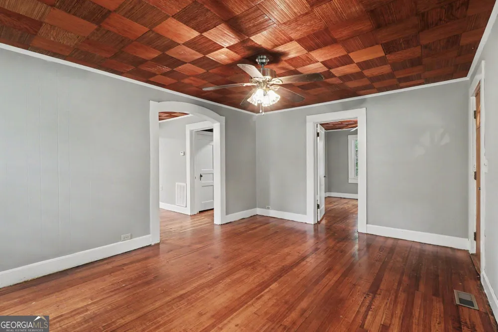 160 Connecticut AVE Tallapoosa, GA 30176