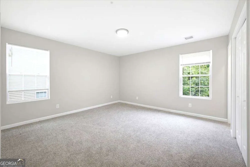 5612 Pine Gate DR Atlanta, GA 30349