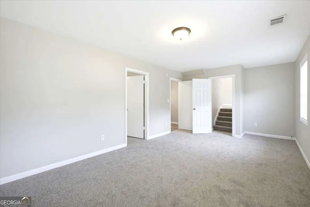 5612 Pine Gate DR Atlanta, GA 30349