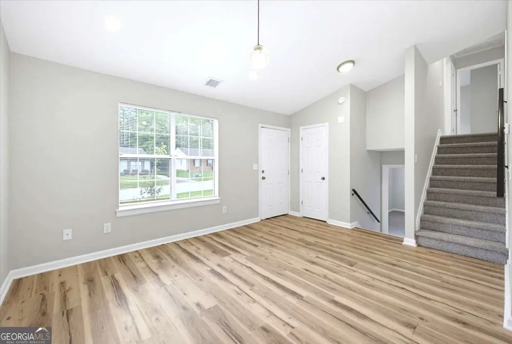 5612 Pine Gate DR Atlanta, GA 30349