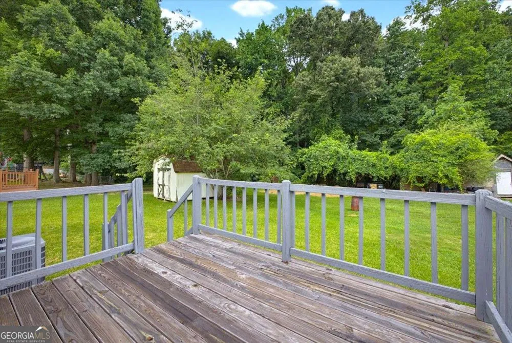 5612 Pine Gate DR Atlanta, GA 30349