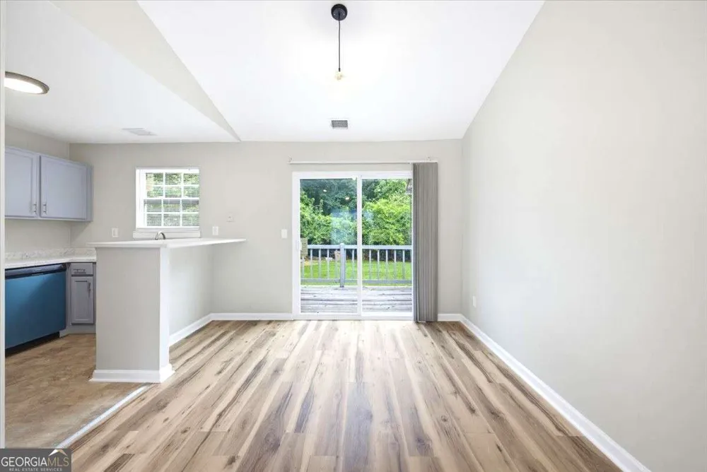 5612 Pine Gate DR Atlanta, GA 30349