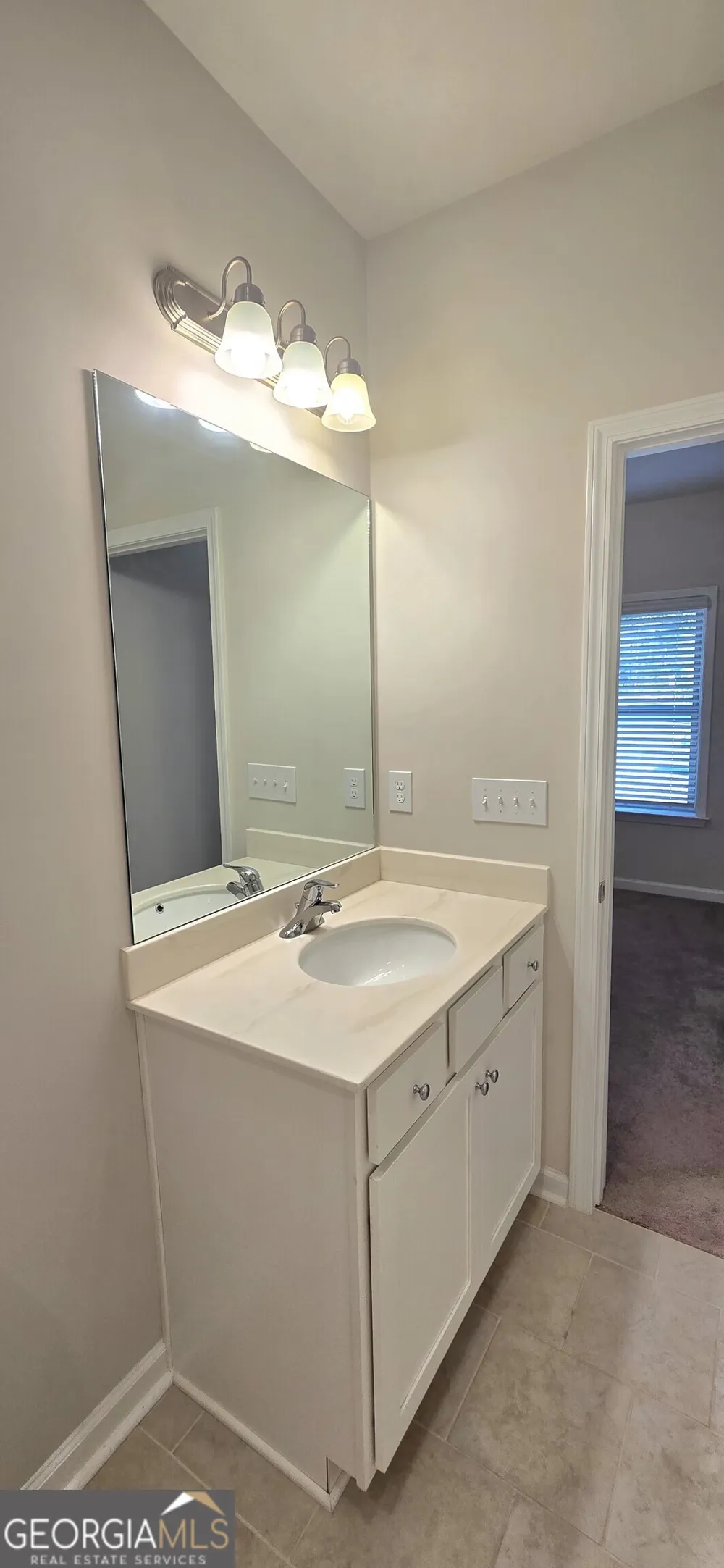3608 Hidden Valley Cir Lawrenceville, GA 30044