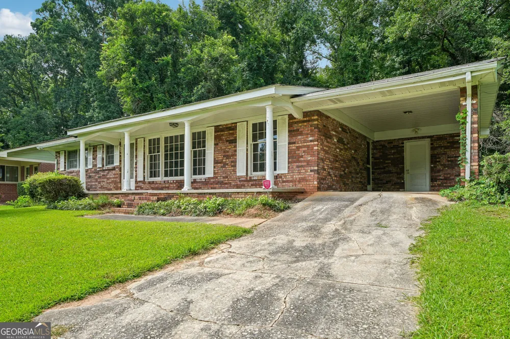 2703 Arrowood DR East Point, GA 30344