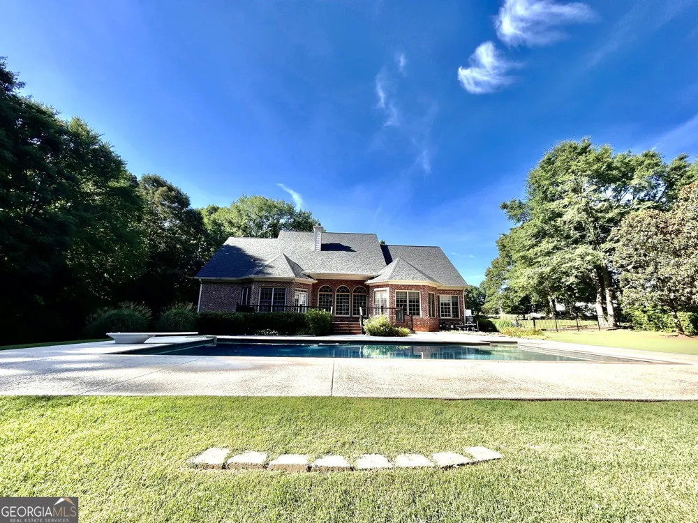 105 Meadow TRL Social Circle, GA 30025