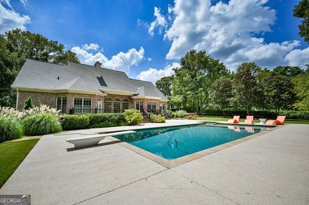 105 Meadow TRL Social Circle, GA 30025