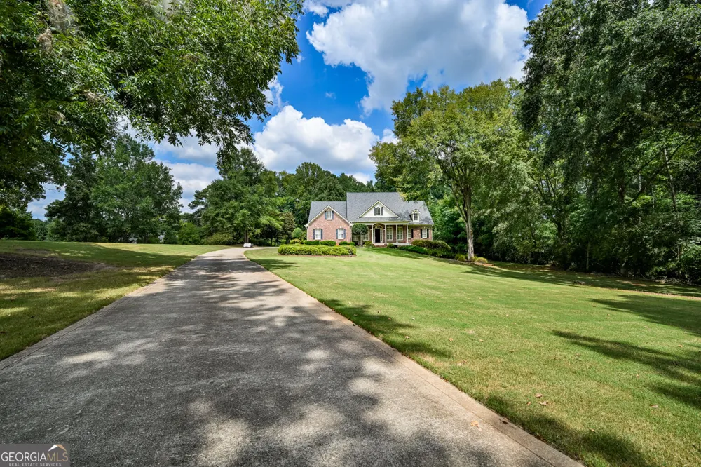105 Meadow TRL Social Circle, GA 30025