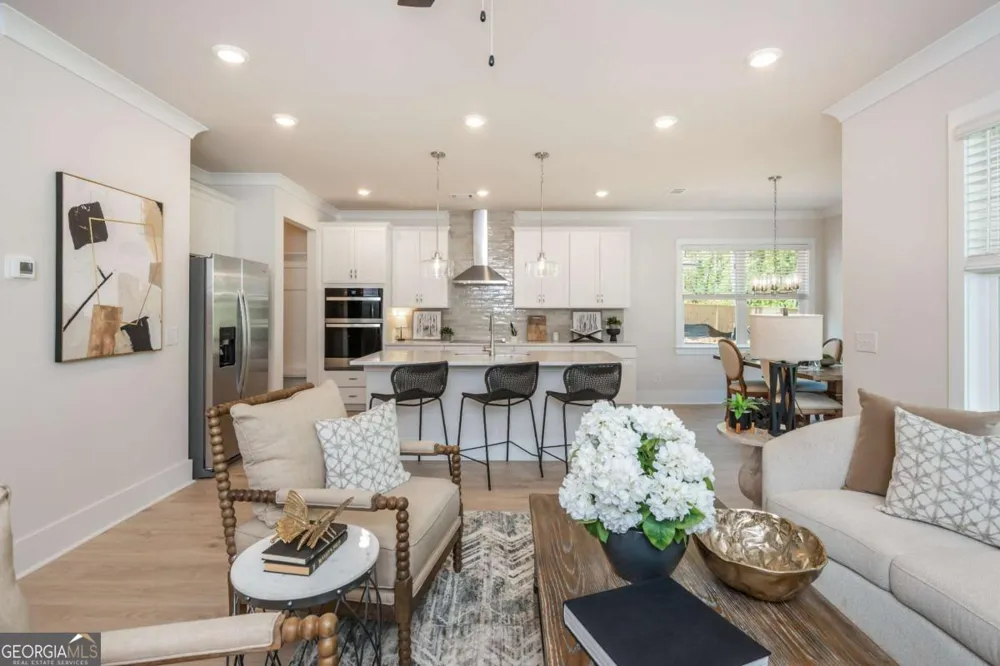 5587 Overview DR Flowery Branch, GA 30542