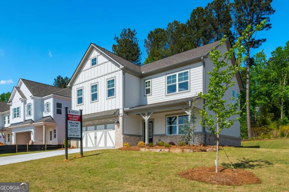 5587 Overview DR Flowery Branch, GA 30542