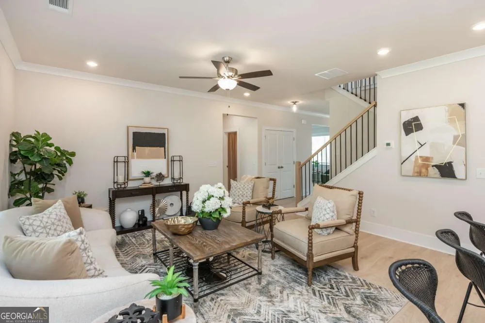 5587 Overview DR Flowery Branch, GA 30542