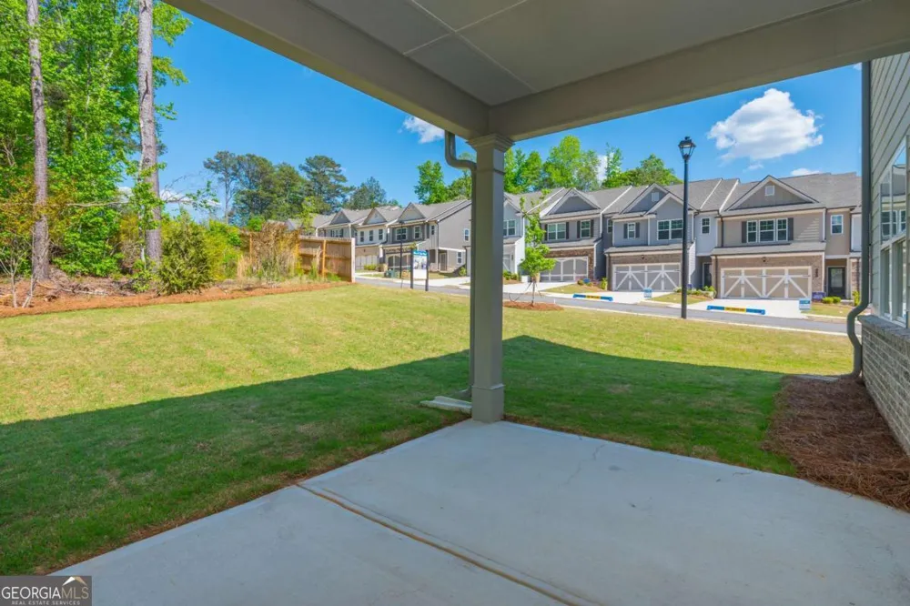 5587 Overview DR Flowery Branch, GA 30542