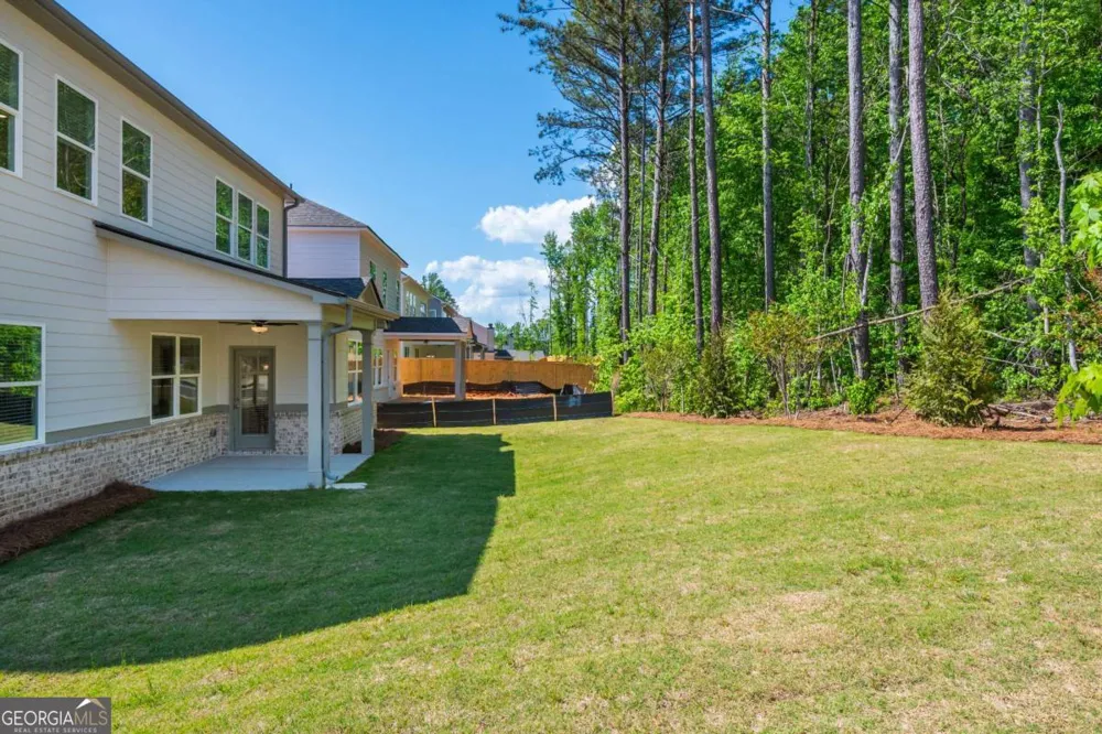 5587 Overview DR Flowery Branch, GA 30542