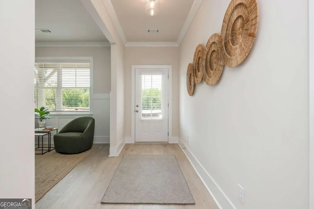 5587 Overview DR Flowery Branch, GA 30542
