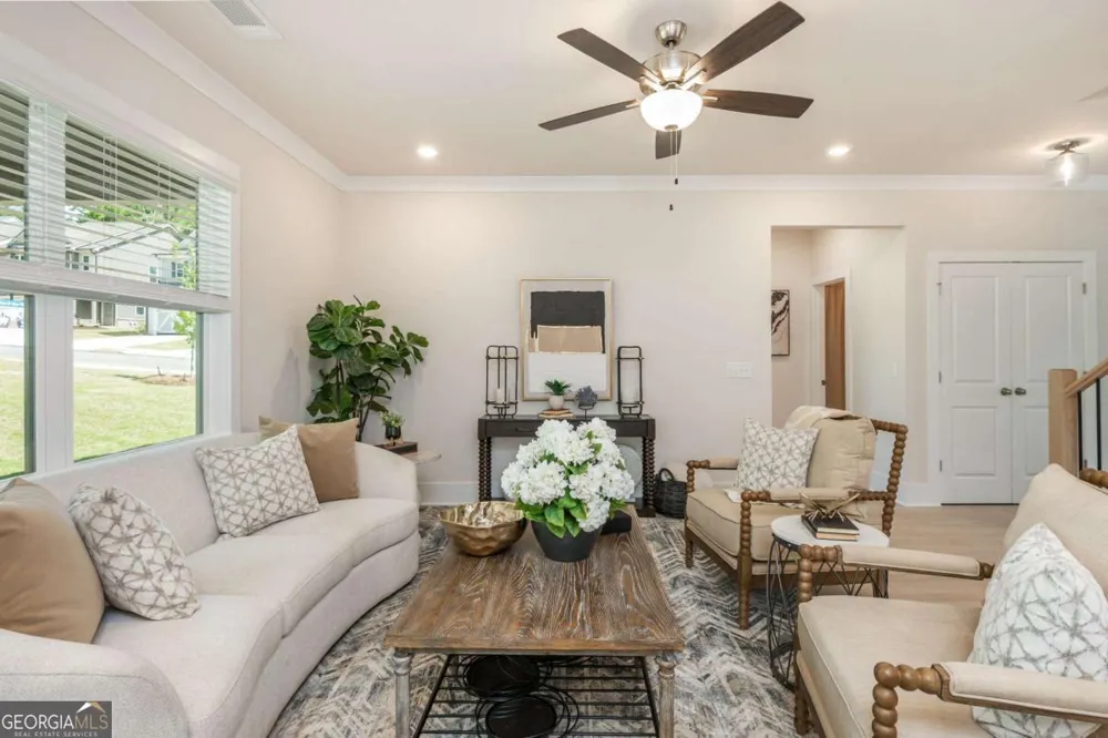 5587 Overview DR Flowery Branch, GA 30542